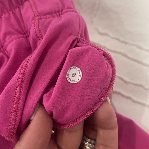 COPY - Track That Mid-rise Lined Shorts 5” - Picture 2 of 3